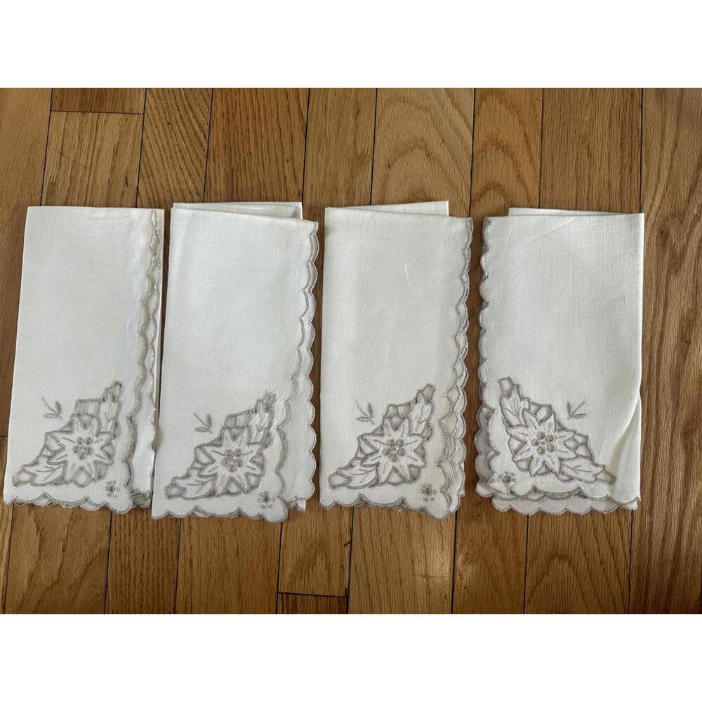 VTG Madeira Style Linen Tablecloth 66x110 Cutwork Floral 4 Napkins Richelieu - Picture 6 of 11